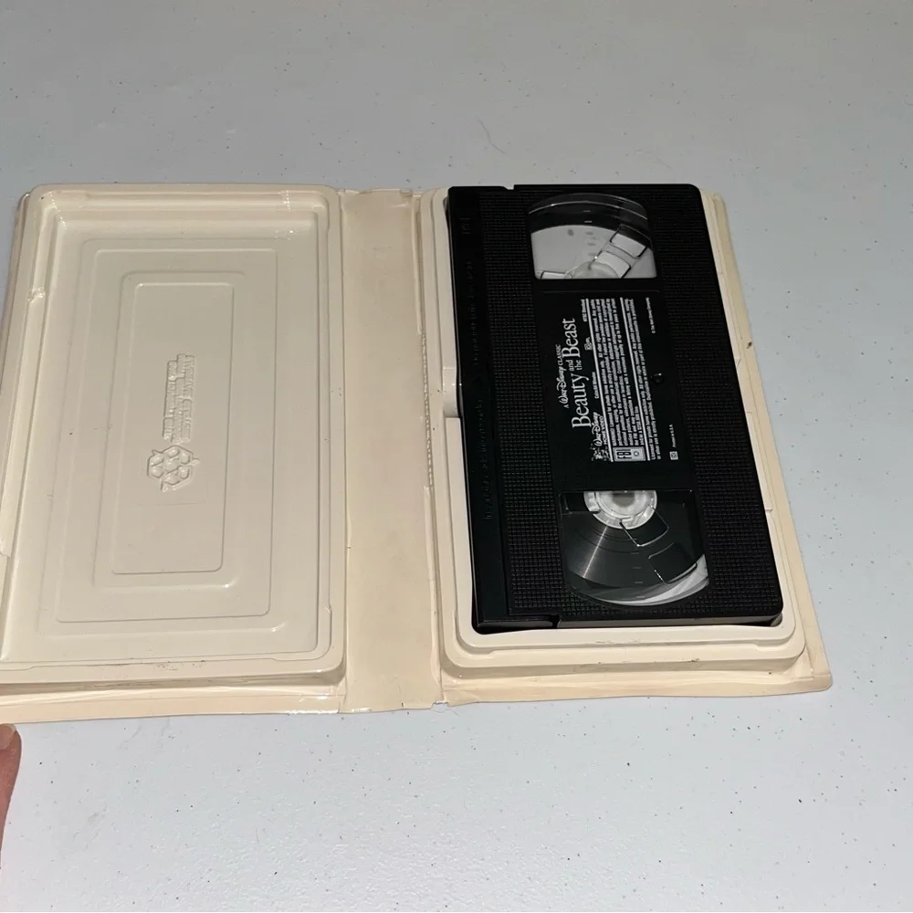 Disney’s Beauty & the Beast 1325 VHS Movie Black Diamond